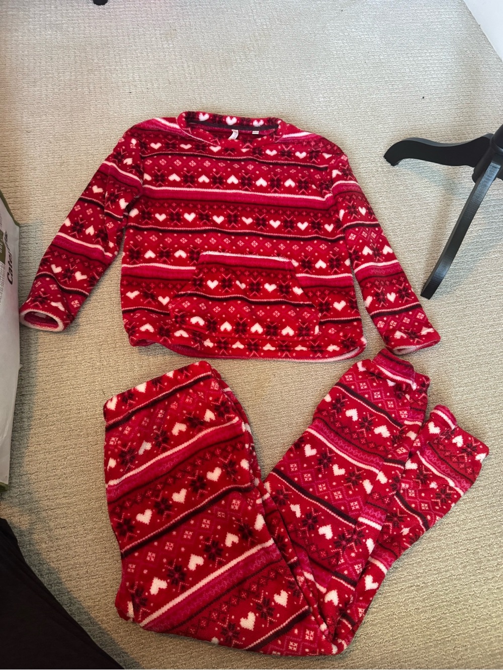 Women's size small Red Heart fuzzy Fleece Pajama Set